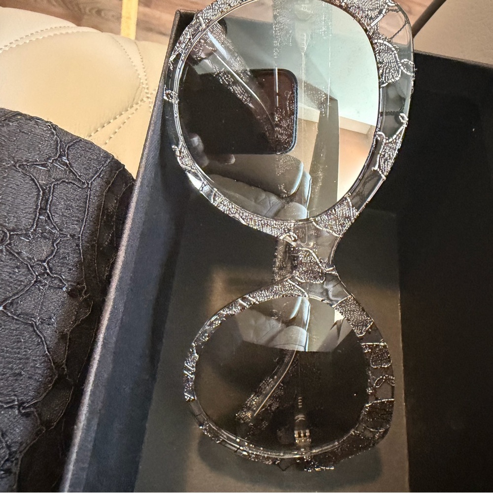 D and G Sunglasses